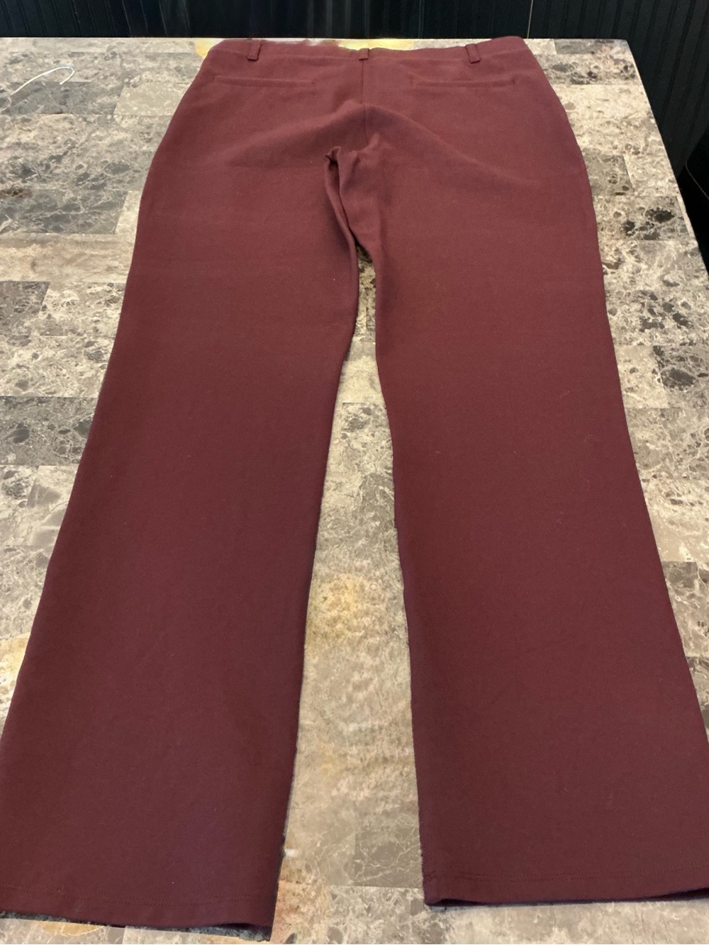 Quince Fall Plum Ultra Stretch Minimalist Casual Legging Pant Pull On
Size LG - Picture 14 of 14